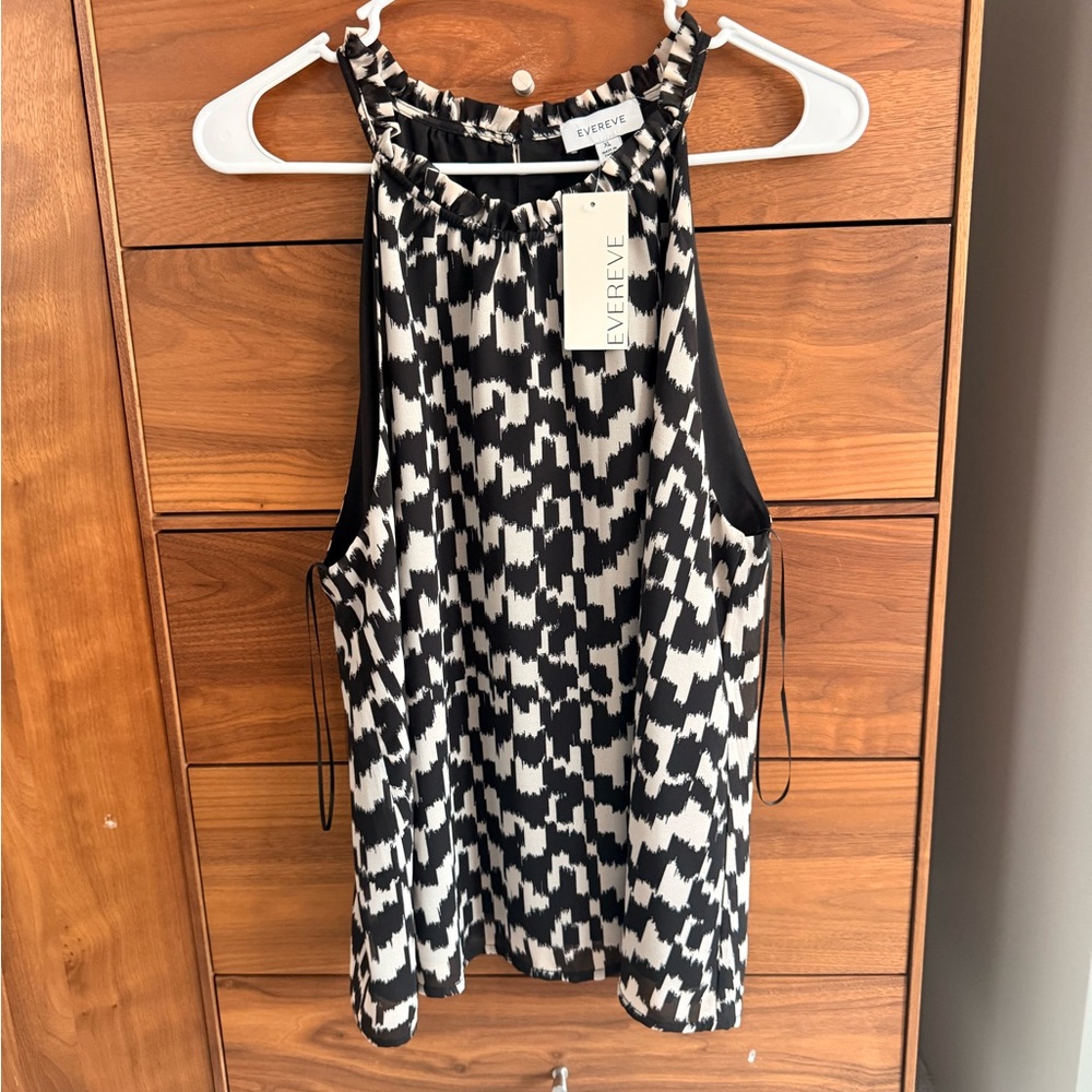 Evereve Etta Halter Tank Size XL